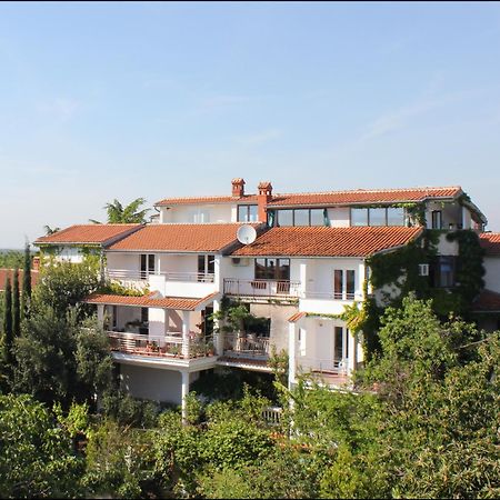 Gargamelo Pension Poreč Exteriör bild