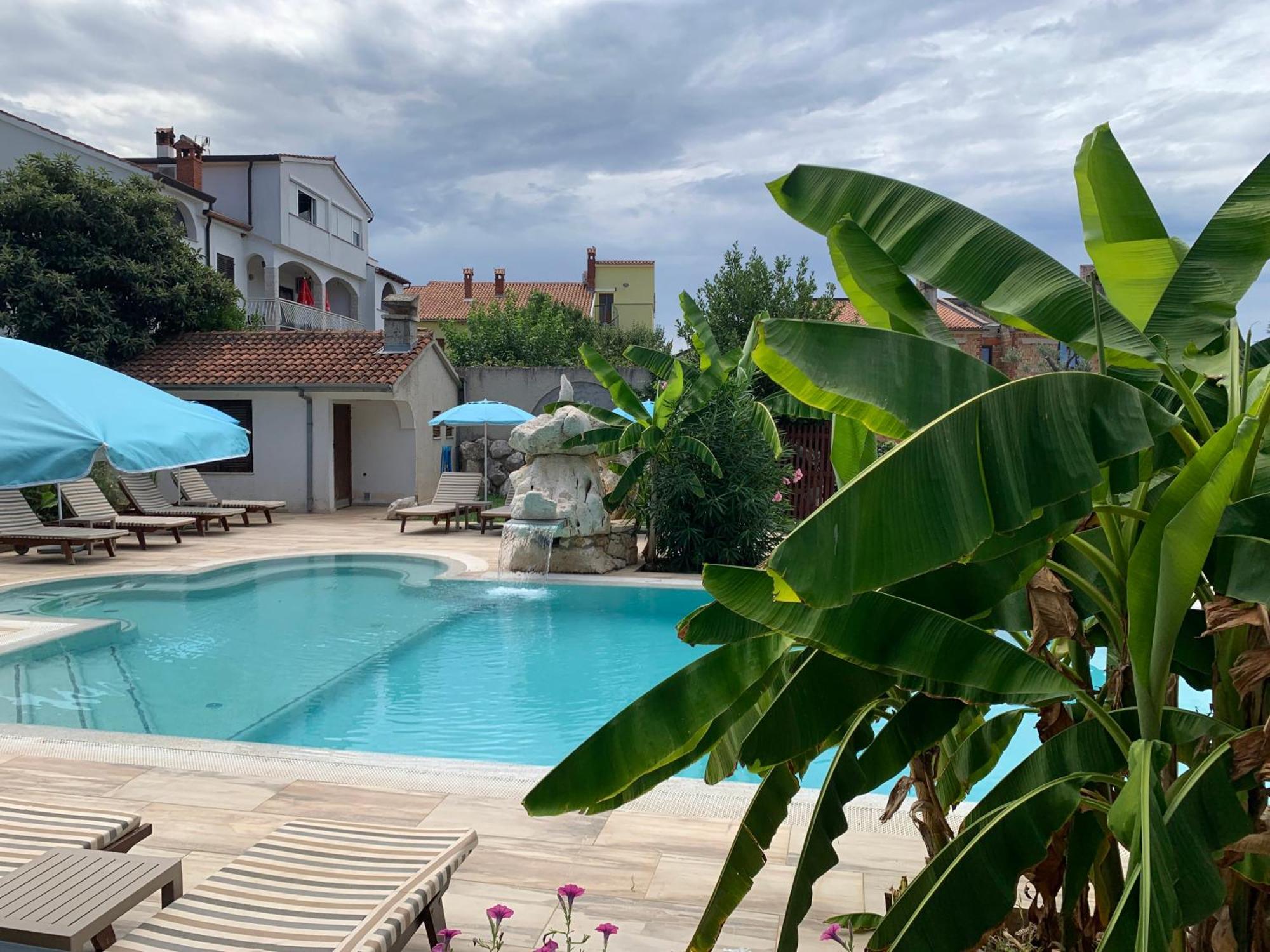 Gargamelo Pension Poreč Exteriör bild