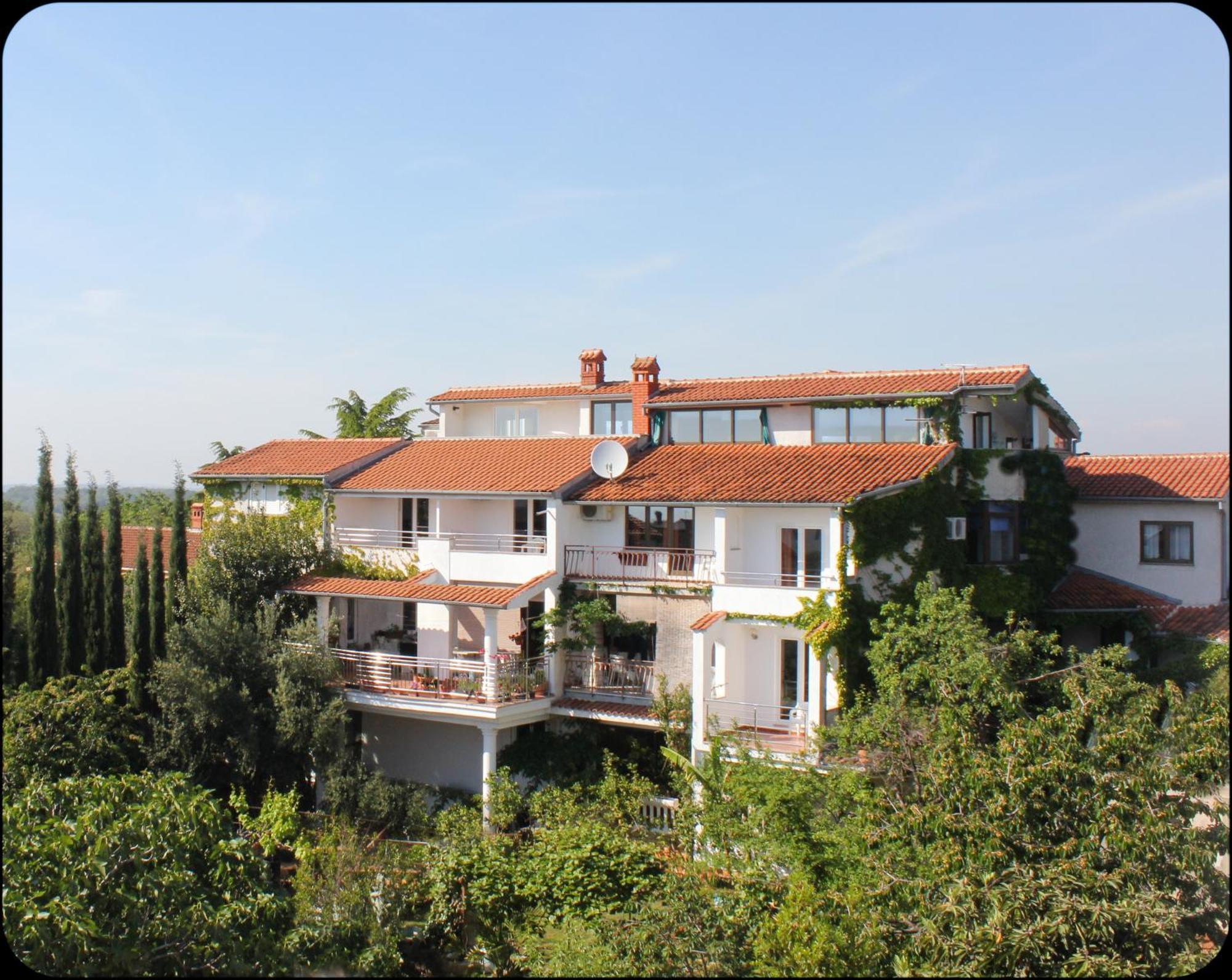 Gargamelo Pension Poreč Exteriör bild