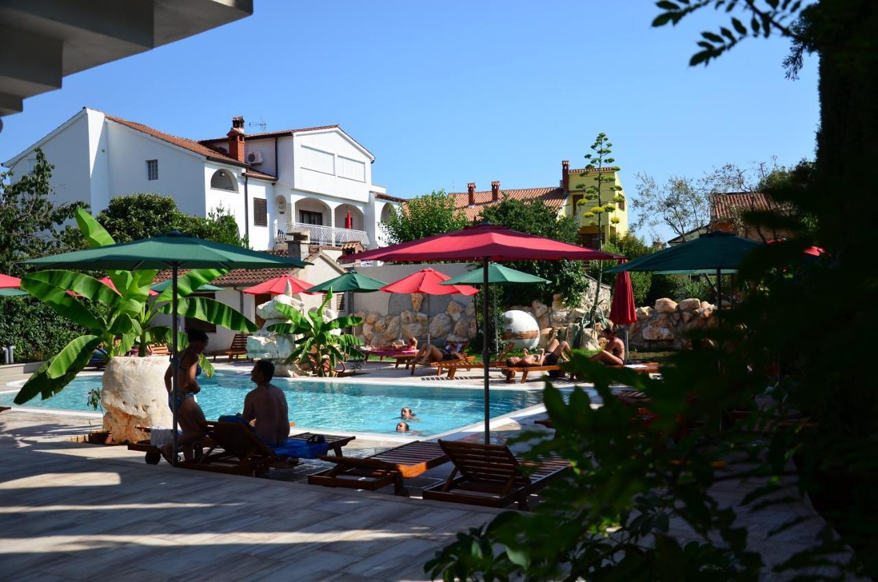 Gargamelo Pension Poreč Exteriör bild